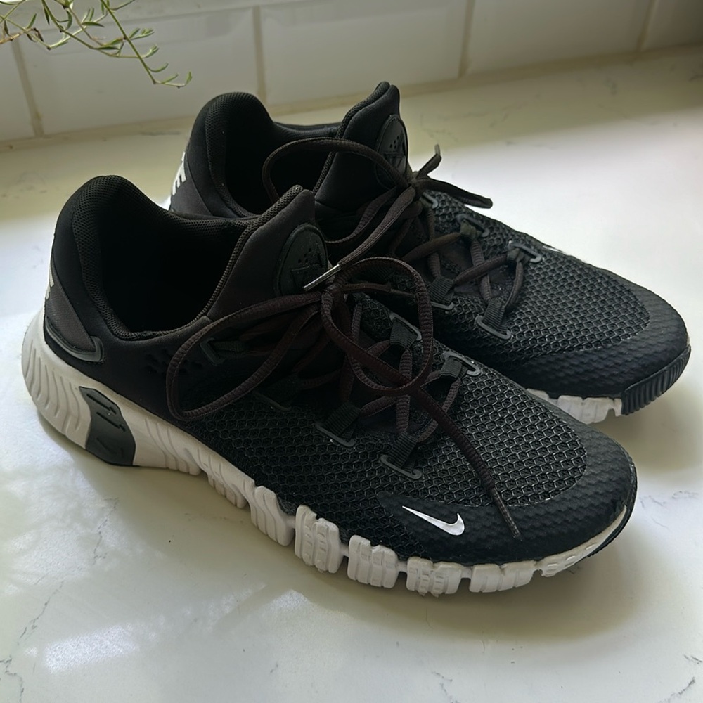 Nike Metcon 5 Sneakers
